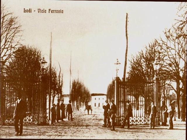 viale ferrovia.JPG